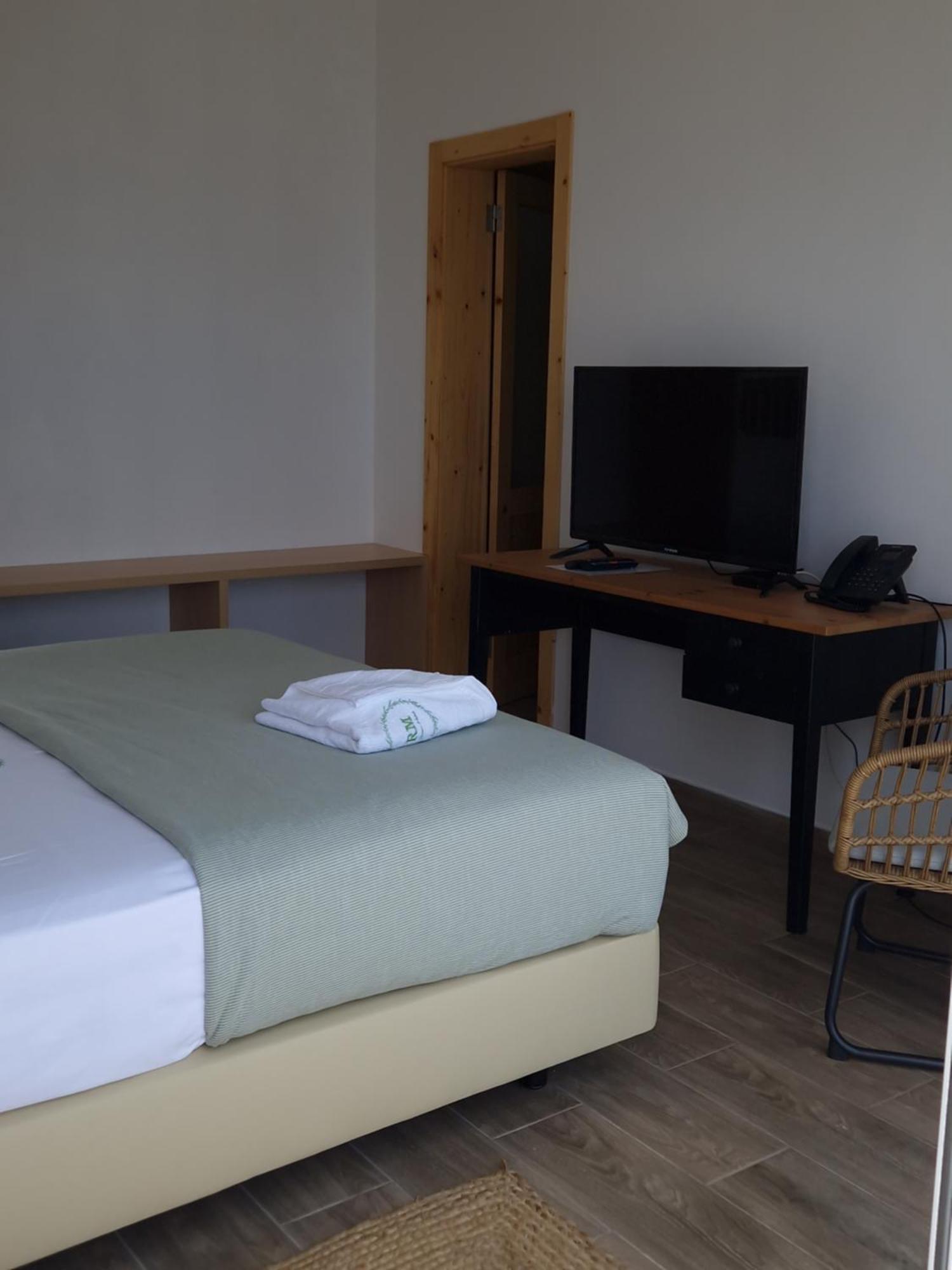 Rm Green Hotel Lombo Branco Eksteriør bilde